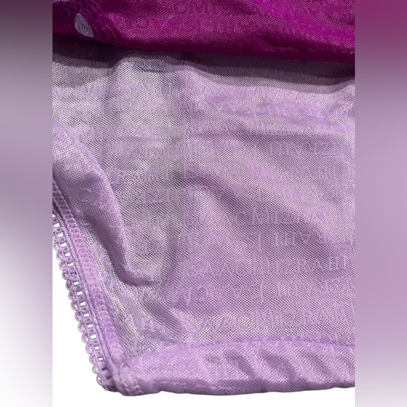 Isaac Mizrahi panties 2 pack! NWT! Size M - Picture 8 of 8